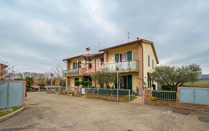 Appartamento trilocale in vendita in Viale Stabilimento F, Brisighella