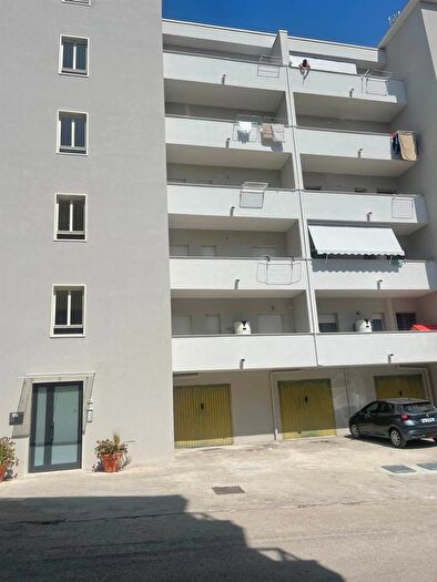 Appartamento con 7 locali in affitto in Aragona, Aragona