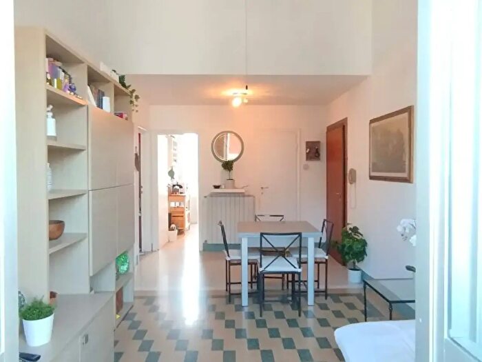 Appartamento trilocale in vendita in Viale Colombo, Camaiore