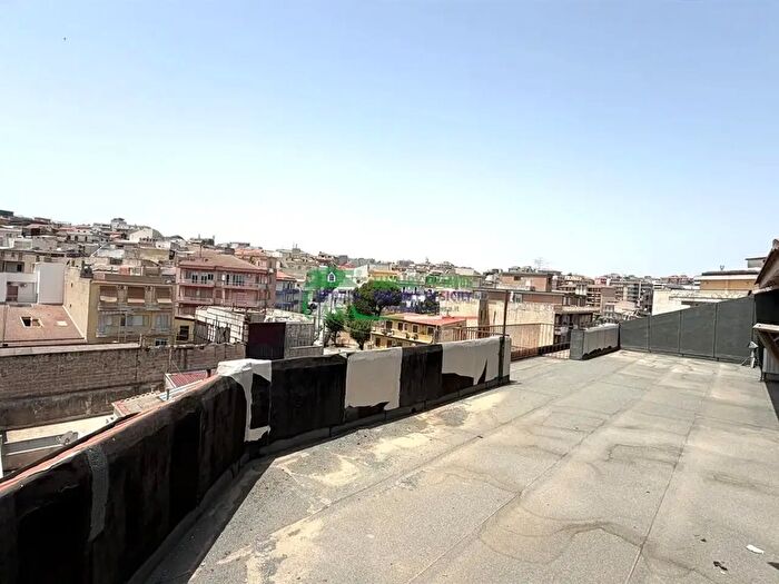 Appartamento con 7 locali in vendita in Via Archimede, Ragusa