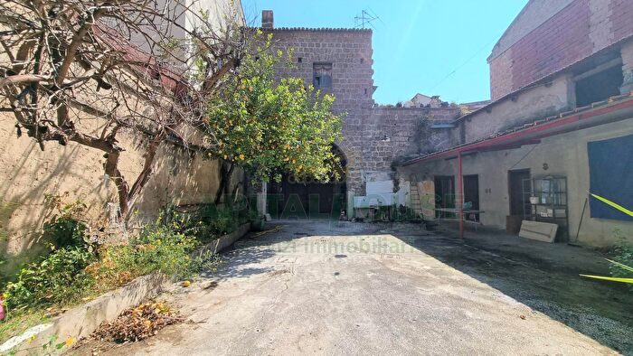 Casa con 5 locali in vendita in Portico Di Caserta