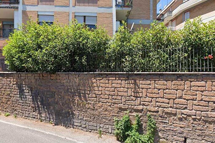 Appartamento trilocale in vendita in Roma