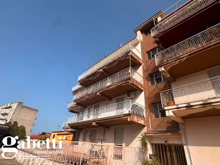 Appartamento con 5 locali in affitto in Via Orti, Centro, Patti