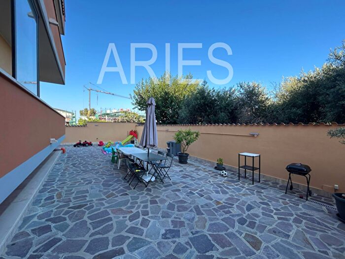 Appartamento trilocale in vendita in Via Monte Solarolo, Fiumicino