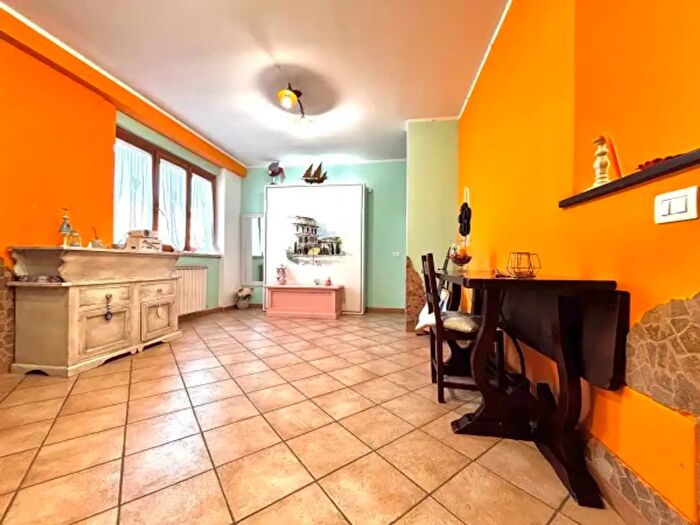 Appartamento quadrilocale in vendita in Via Caracalla, Guidonia Montecelio