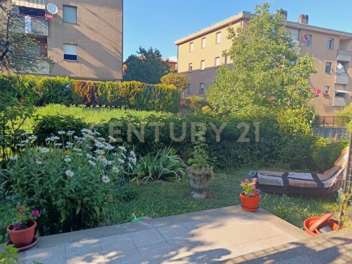 Appartamento con 5 locali in vendita in Via Sabatini, Abbadia San Salvatore