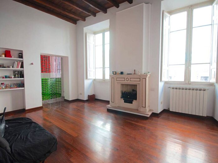 Appartamento trilocale in affitto in Via della Mercede, Spagna, Roma