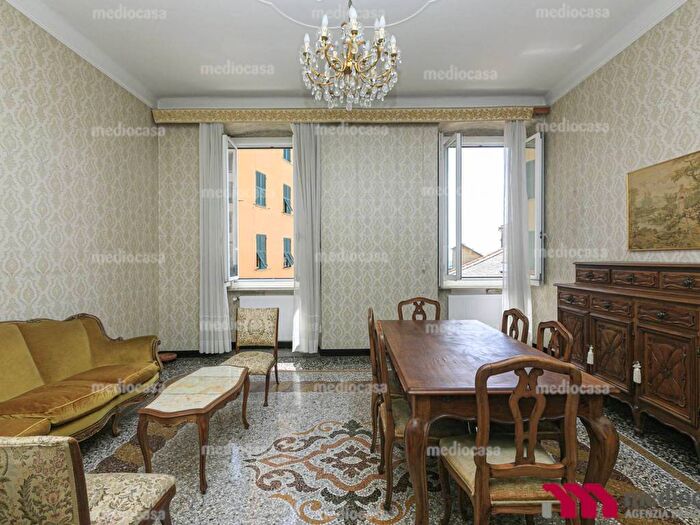 Appartamento con 6 locali in affitto in Corso Dogali, Principe, Genova