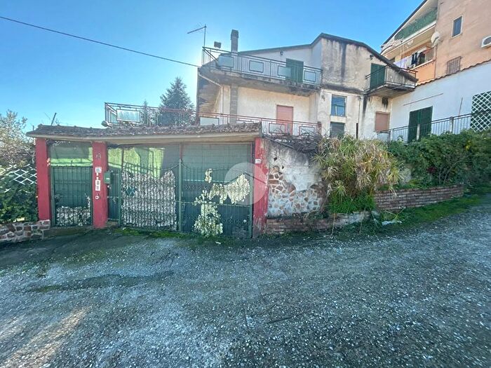 Appartamento quadrilocale in vendita in Via Cagliari, Montalto Uffugo