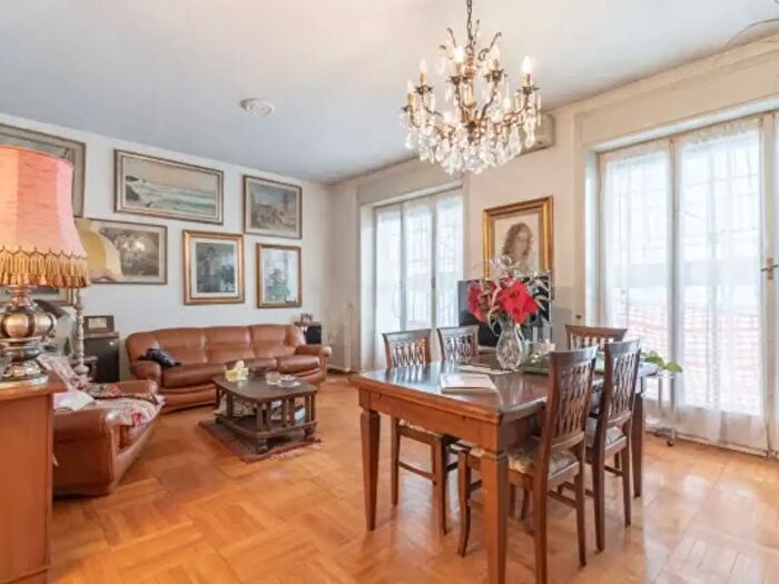 Appartamento quadrilocale in vendita in Via Adeodato Ressi, Milano