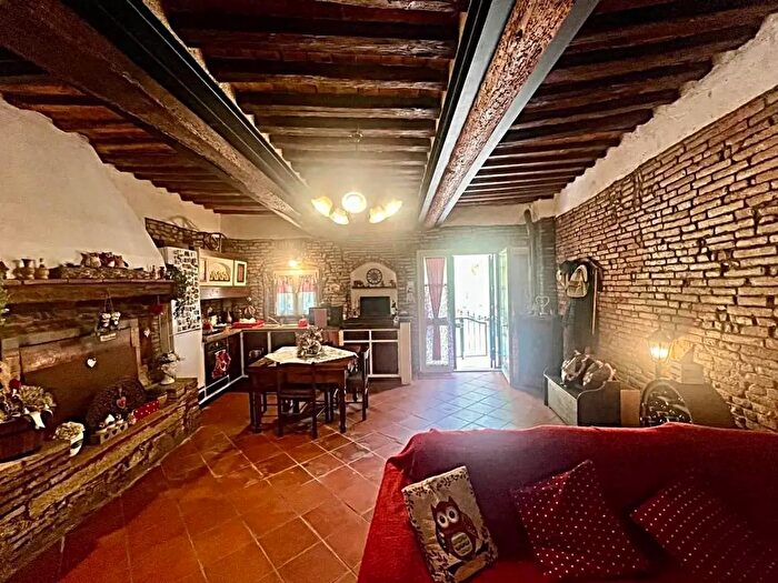 Casa trilocale in vendita in Crespina Lorenzana