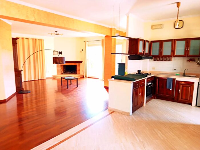 Appartamento trilocale in vendita in Via Aldo Moro, Moricone