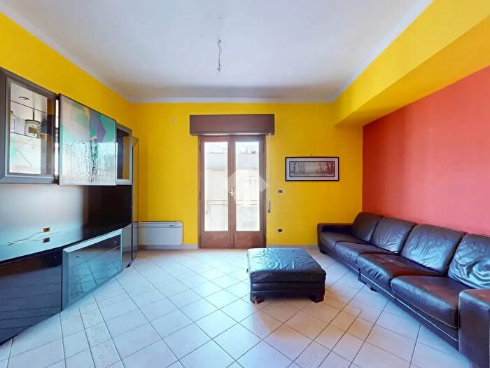 Appartamento quadrilocale in vendita in Via Properzio, Brindisi