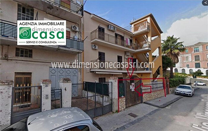 Appartamento con 5 locali in vendita in Via Vincenzo Bellini, San Cataldo