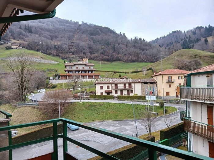 Appartamento trilocale in vendita in Viale Europa, Serina