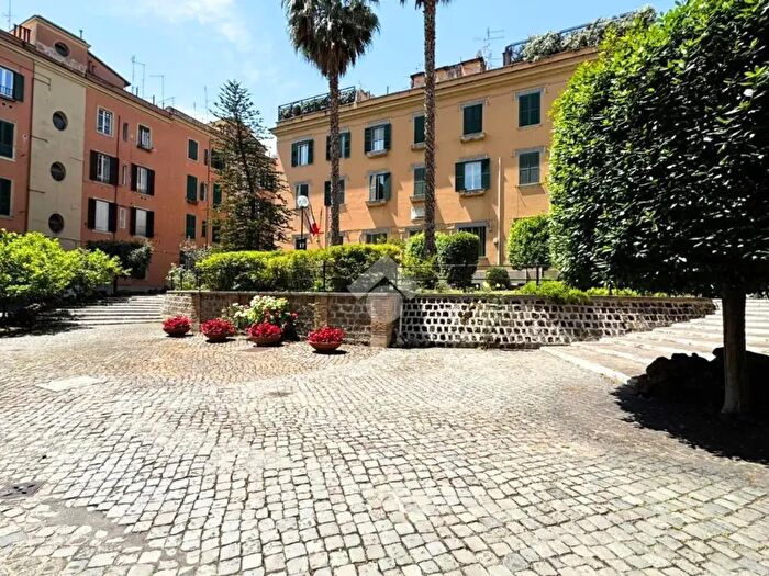 Appartamento monolocale in vendita in Prati Via Giordano Bruno, Roma