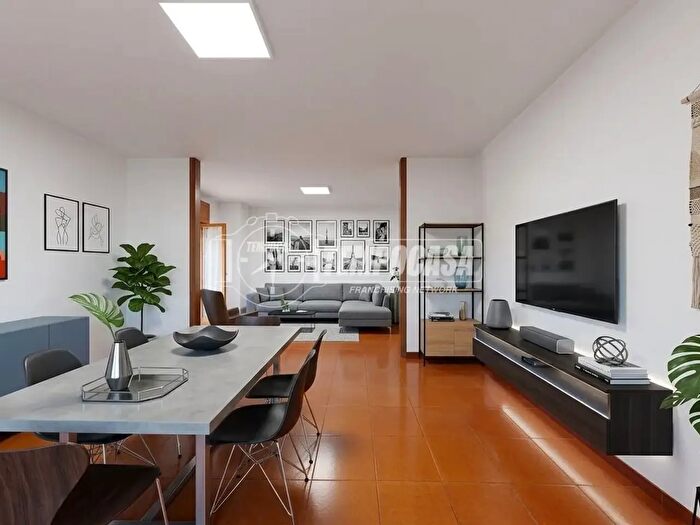 Casa con 5 locali in vendita in Via l a Seneca, Cavallino