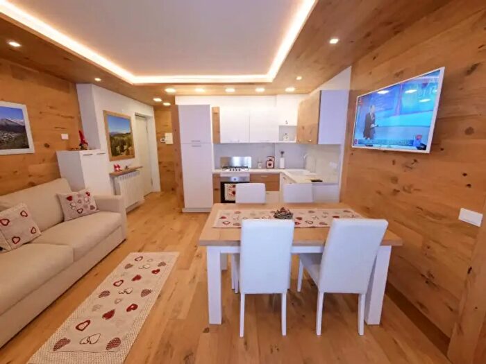 Appartamento bilocale in vendita in Via Europa, Aprica