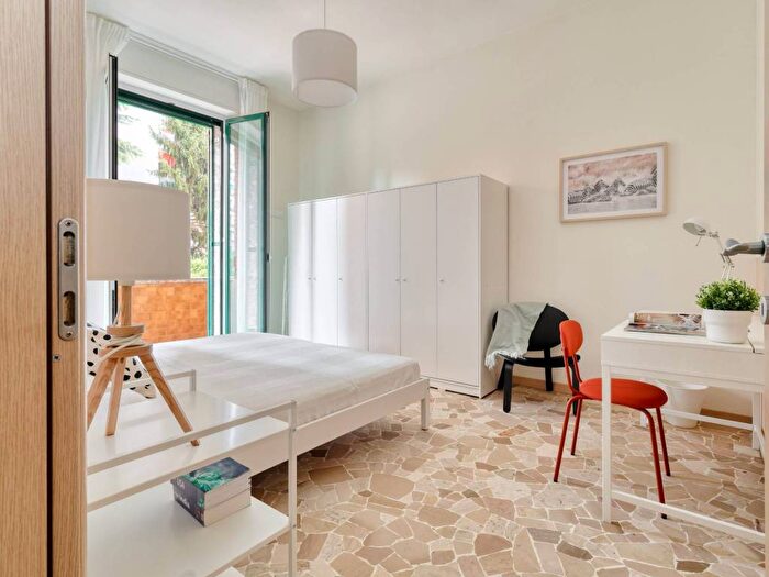 Appartamento trilocale in affitto in Via Privata Piero Martinetti, Piazzale Siena, Milano