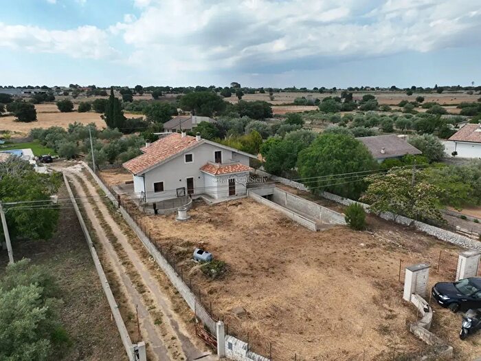 Casa con 5 locali in vendita in Contrada Bosco Passo Parrino, Modica