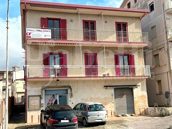 Appartamento trilocale in vendita in Viale Europa Snc, Amantea