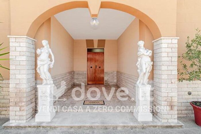 Appartamento trilocale in vendita in Via l Rizzolla, Statte