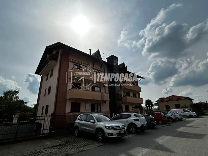 Appartamento trilocale in vendita in Via Cardinal Ferrari, Magnago