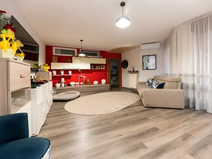 Appartamento bilocale in vendita in Via Bertacciola, BovisioMasciago