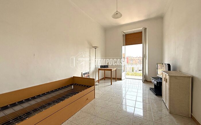 Appartamento trilocale in vendita in Corso Sebastopoli, Torino