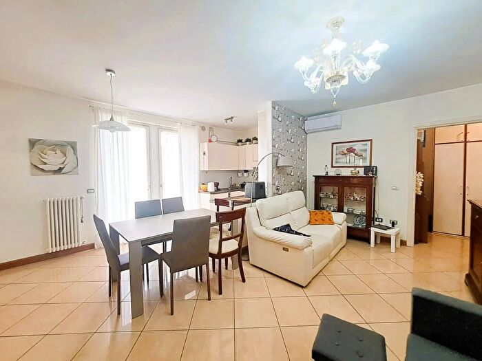Appartamento quadrilocale in vendita in Via Rimembranze, Amelia