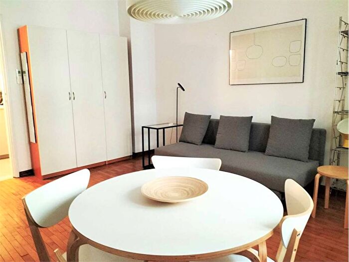 Appartamento monolocale in affitto in ARCHIMEDE, Indipendenza, Milano