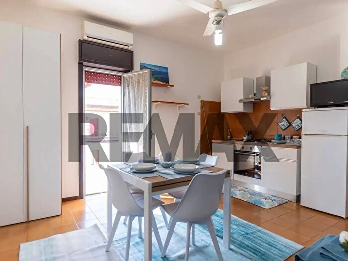 Appartamento monolocale in affitto in Giardini Naxos