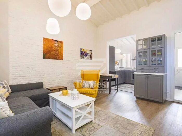 Appartamento trilocale in affitto in Borgo Tegolaio, Santo Spirito, Firenze