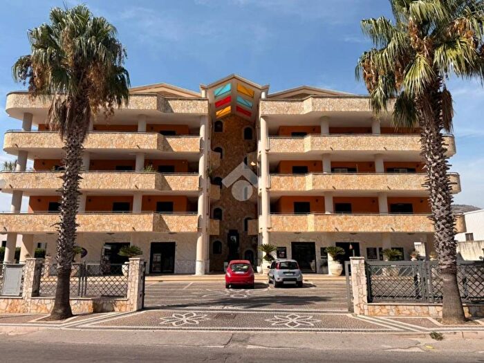 Appartamento quadrilocale in vendita in Via Napoli, Centro, San Felice a Cancello
