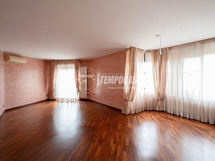 Appartamento quadrilocale in affitto in Centro, Fidenza