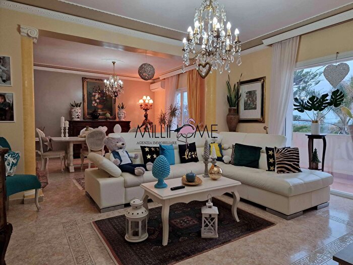 Casa con 8 locali in vendita in Contrada Berbaro, Marsala