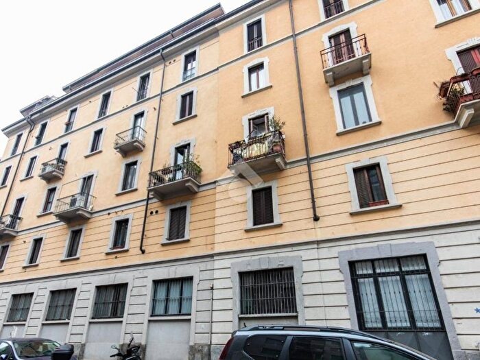 Appartamento bilocale in affitto in Via Nino Oxilia, Pasteur, Milano