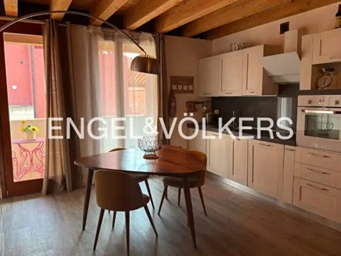 Appartamento bilocale in vendita in Via Tione, Villafranca Di Verona