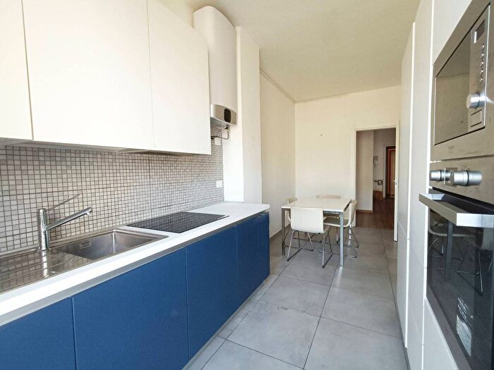 Appartamento trilocale in affitto in Via Fratelli Bandiera, Rondò Torretta, Sesto San Giovanni