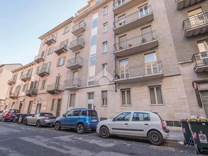 Appartamento bilocale in vendita in Via SantAntonino, Torino