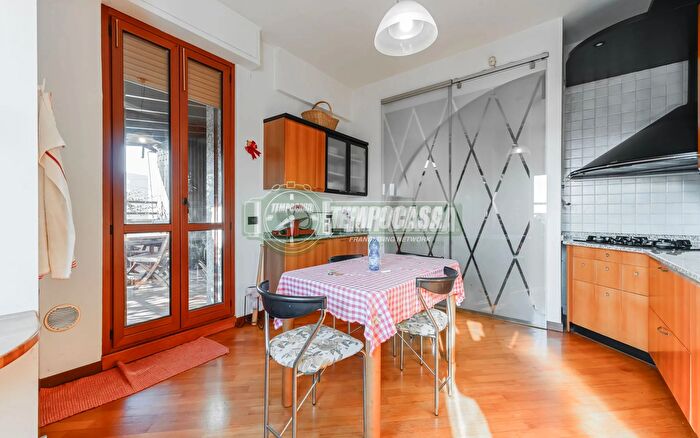 Case in Vendita e in Affitto - 3