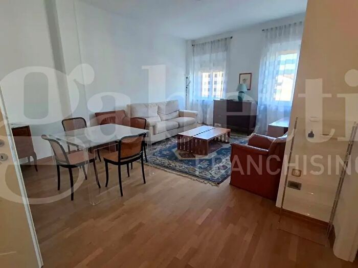 Appartamento trilocale in affitto in Corso Porta Nuova, Verona