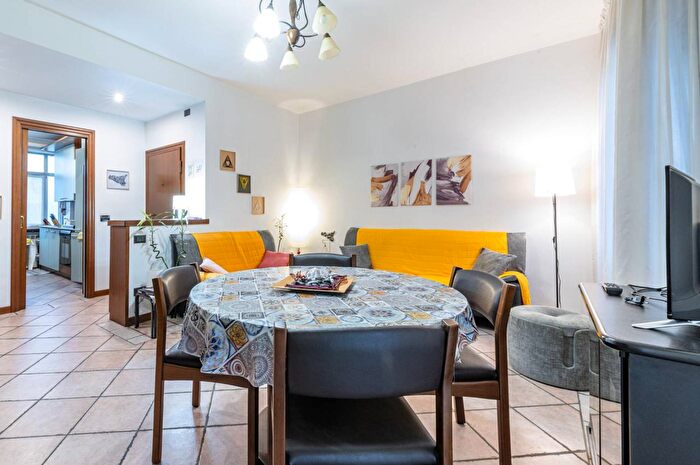 Appartamento trilocale in vendita in Viale Venerzia, Bergamo