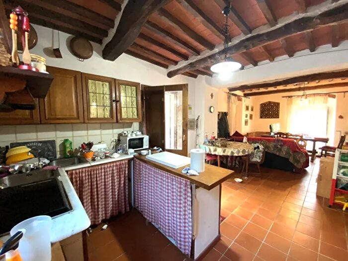 Casa con 5 locali in vendita in Montecatini Terme