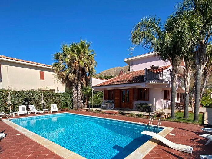 Casa con 5 locali in vendita in Fraginesi, Castellammare Del Golfo