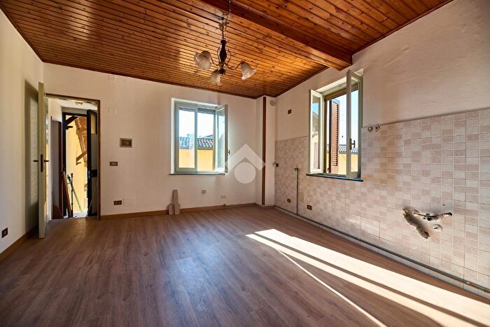 Casa bilocale in vendita in Via Garibaldi, Dovera