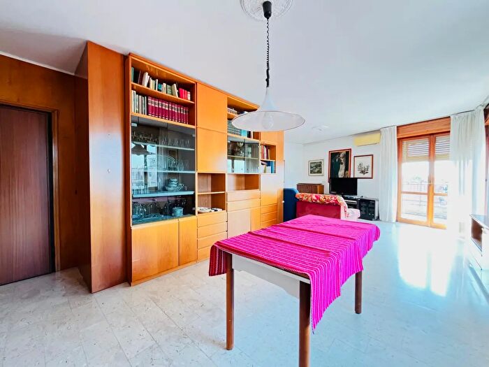 Casa con 5 locali in vendita in Via Pierdomenico Frattini, Legnago