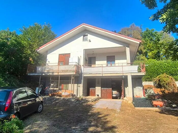 Casa trilocale in vendita in Strada dei Castagni, Cantalupa