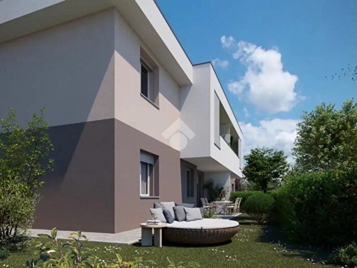 Appartamento quadrilocale in vendita in Via Commenda, Castelfranco Emilia