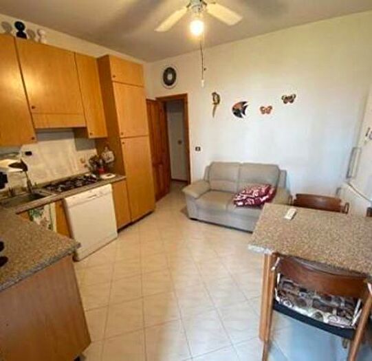 Casa quadrilocale in vendita in Via Milano, Comacchio